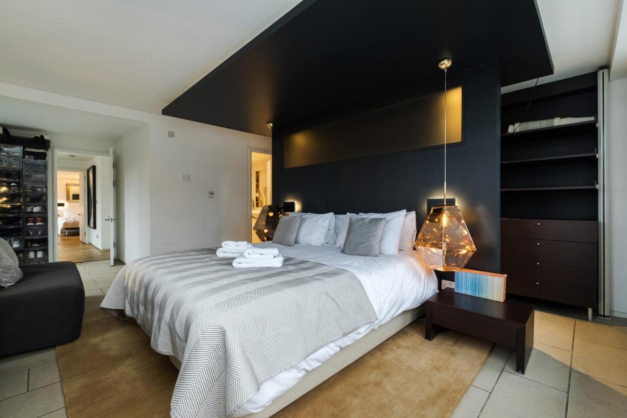 Stunning 3 Bedroom, 3 Bathroom Duplex With Terrace Londen Buitenkant foto
