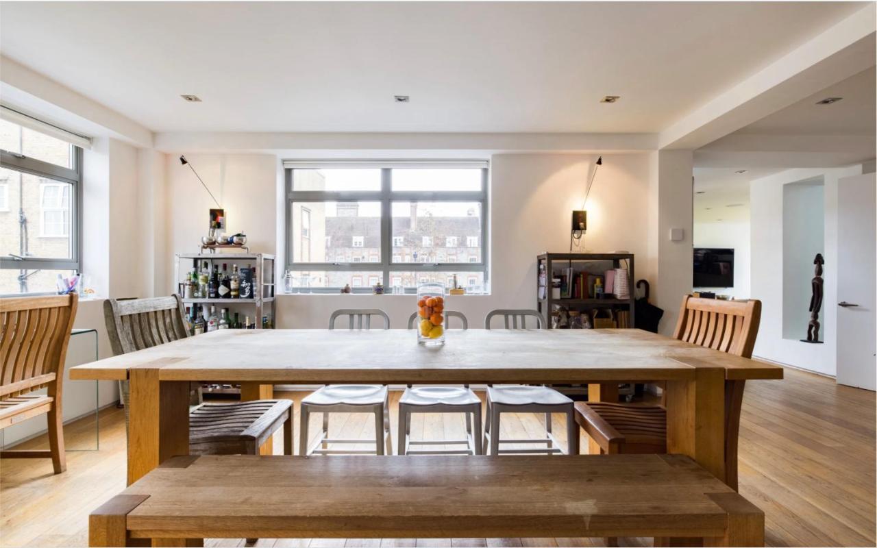 Stunning 3 Bedroom, 3 Bathroom Duplex With Terrace Londen Buitenkant foto